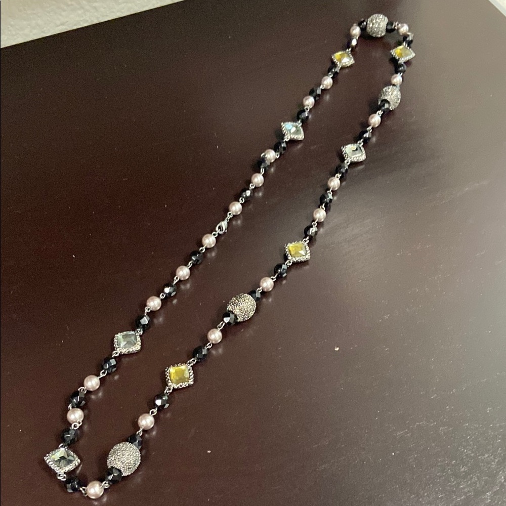 EUC Vintage Ann Taylor Elegant Black and Silver Beaded Necklace
